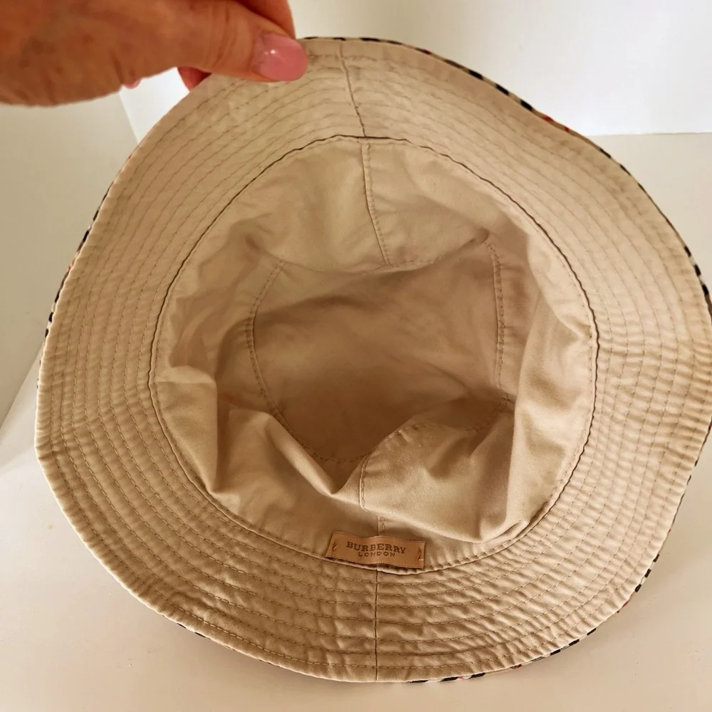 Burberry Look Plaid Bucket Hat Reverseable - Picture 5 of 6
